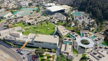 Los colegios San Pedro y