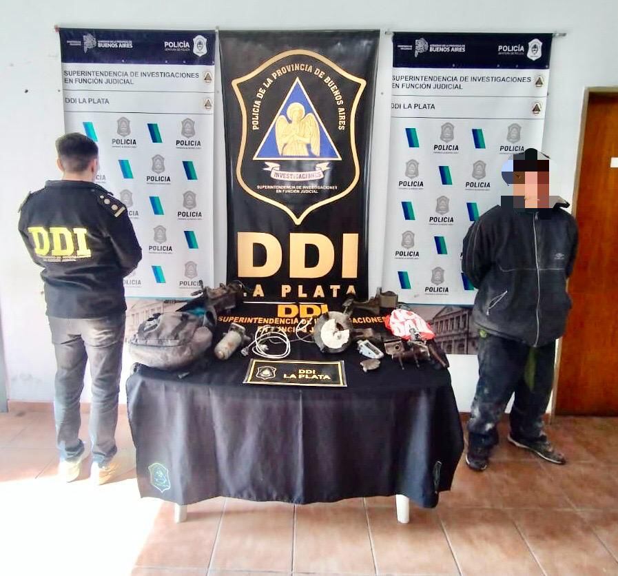 La policía de La Plata detuvo a un hombre por intento de robo agravado y violación de domicilio tras ser sorprendido en una vivienda