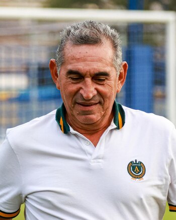Jorge Ernesto Ramoa visitó a los jugadores del cuadro 'Leopardo' - crédito @ABucaramanga / X