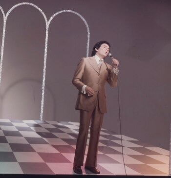 Los temas: “El Triste”,