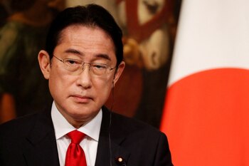 El Primer Ministro japonés Fumio