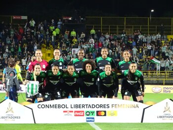 Atlético Nacional jugará el partido por el tercer y cuarto puesto ante las perdedoras de la llave entre Internacional de Porto Alegre y Corinthians, ambos clubes de Brasil - crédito Pablo Figueroa/Infobae Colombia