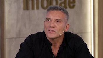 Walter Romero, profesor y cantante: "Borges admiraba el tango macho, no el del tipo llorando porque la mina lo dejó"