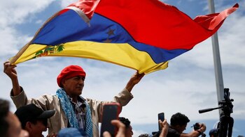 Cerca de 10.000 solicitudes de