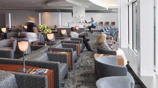 La resolución municipal autoriza a la ciudad a reembolsar a Delta Air Lines los trabajos preparatorios de la sala VIP Delta One en la Terminal E