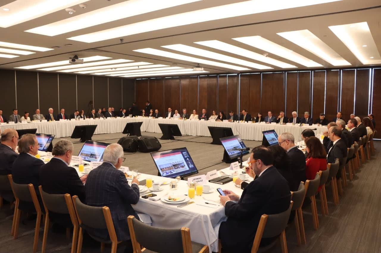 El CCE no le hace el feo al fracking y lo ve como una oportunidad de inversión en México.
Crédito: X/ @cceoficialmx