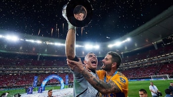 Nahuel y Gignac celebran el