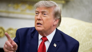 Trump revierte la pausa de ICE y ordena retomar las paradas de tráfico en Estados Unidos