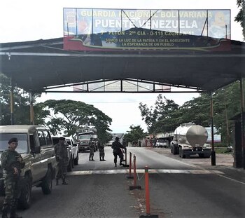 Alcabala en el Puente Venezuela