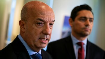 Simonos y el embajador de