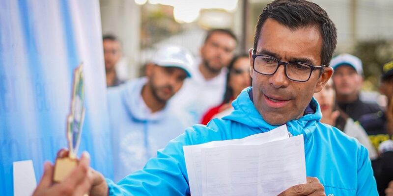 El gobernador de Cundinamarca, Jorge Emilio Rey, anunció la firma del acta que permite iniciar los estudios y diseños necesarios para este sistema de transporte - crédito Gobernación de Cundinamarca