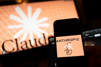El acceso a Claude Mythos 5 se restableció sin licencia de exportación para socios aprobados y para empleados no ciudadanos estadounidenses de esas organizaciones y de Anthropic (EFE/ Angel Colmenares)