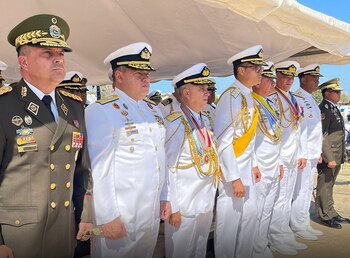 Hubo cambios de jefes en