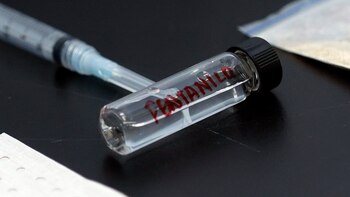 El fentanilo causa el 84%