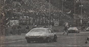 Emiliano Satriano cruza la meta.