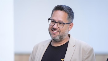 Adelante propone un descuento del 50% en billetes de tren y bus para andaluces que residen en otras comunidades