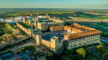 El Parador situado en un