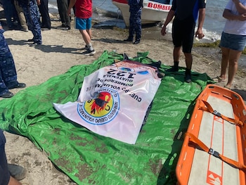 El hallazgo del cuerpo de Jesler Estuardo Palacios en el lago de Atitlán concluye. (Cortesía: Bomberos Voluntarios)