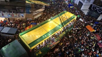 El bus que llevaba a