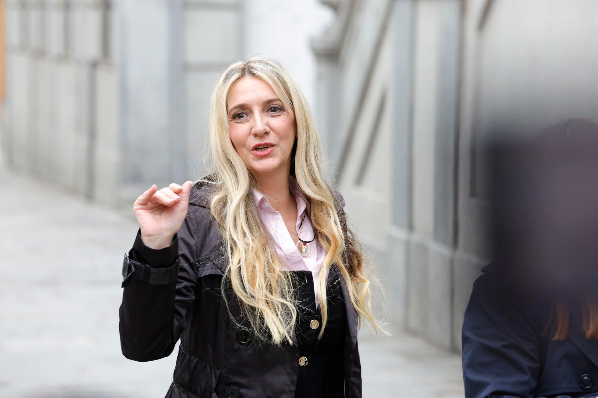 Claudia Montes entrando en el Tribunal Supremo (EFE/Sergio Pérez)