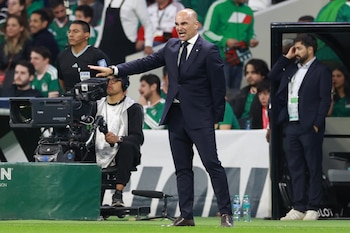 El seleccionador de Portugal, el español Roberto Martínez, viene de enfrentar a la anfitriona México en el estadio Azteca - crédito Alex Cruz/EFE