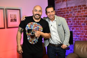 Portada y fotos de belinda y lupillo