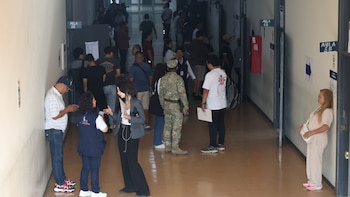 Caos en San Marcos: estudiantes del CEPRE llegan a clases y encuentran el campus cerrado por la ONPE