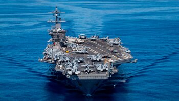 El portaaviones USS Carl Vinson,