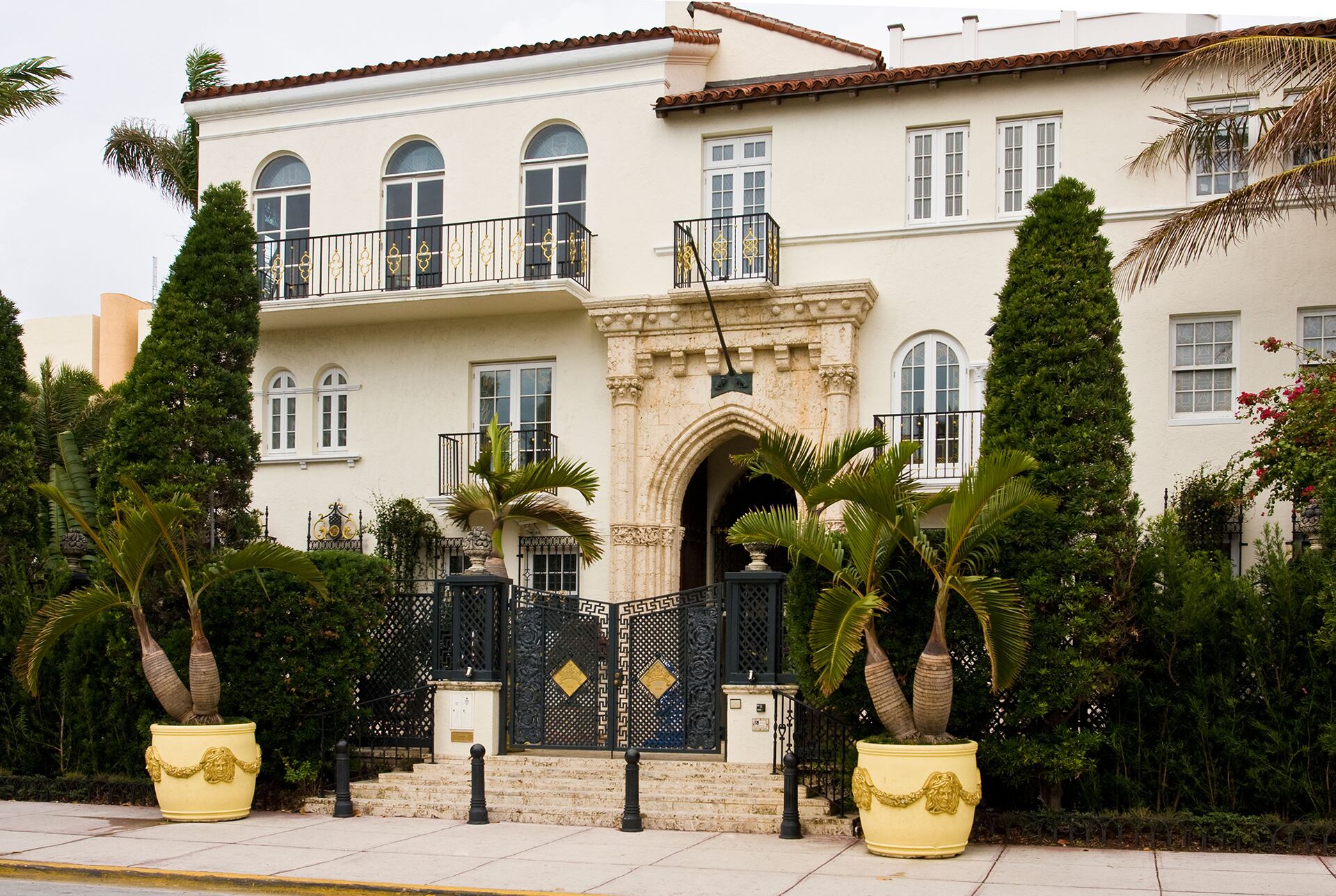 La casa de Gianni Versace en Ocean Drive, South Beach, Florida, Estados Unidos (Grosbygroup)
