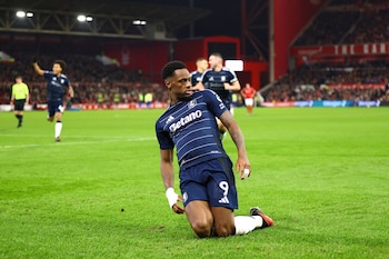 Jhon Durán celebrando el gol