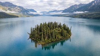 Cómo es la misteriosa isla que apareció de repente en un lago de Canadá y desapareció semanas después