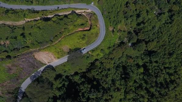 La Asamblea de Antioquia solicitó la intervención del tramo El Santuario-Caño Alegre en la autopista Medellín-Bogotá debido al deterioro vial y los accidentes en la zona - crédito ANI