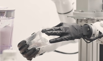 robot - cerebro robótico- Genesis AI - 19 de mayo