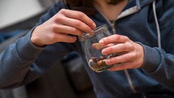 What diet helps cancer patients