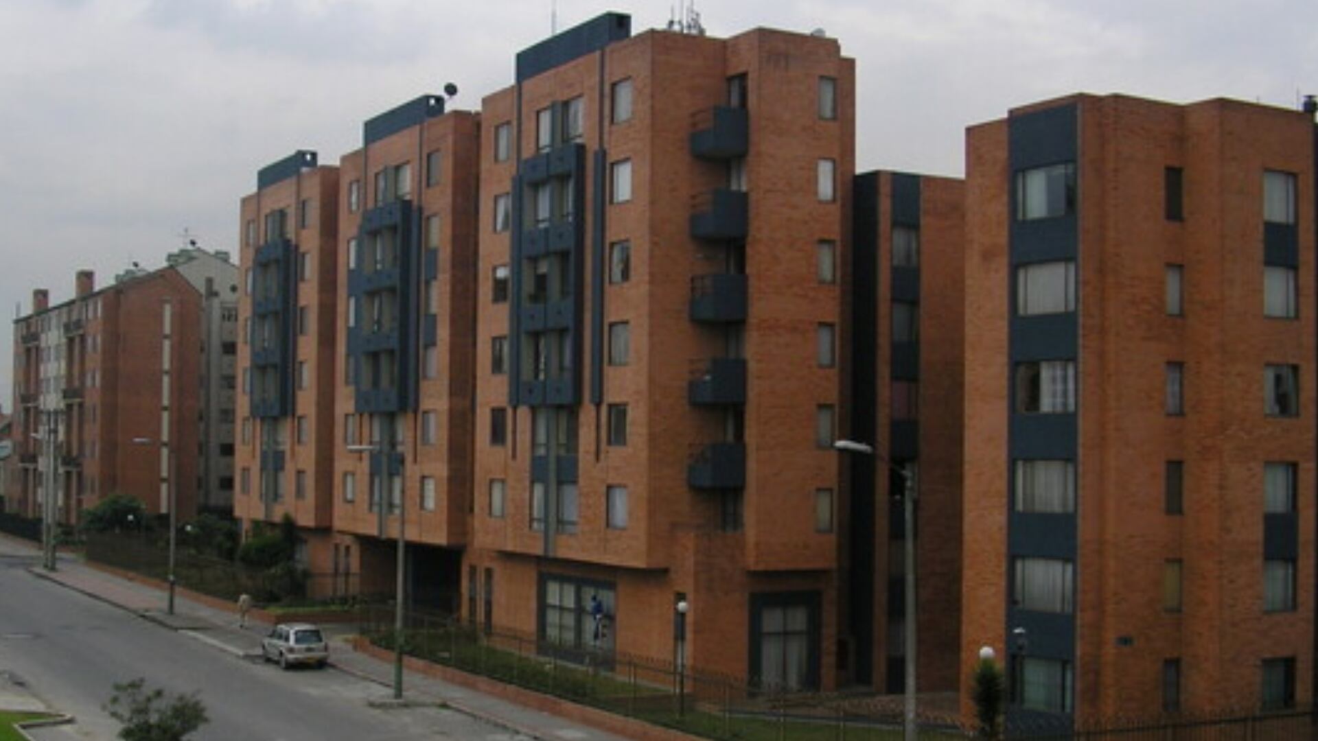 La incertidumbre normativa podría retrasar la compra de vivienda para hogares que llevan años ahorrando para tener casa propia - crédito Colprensa