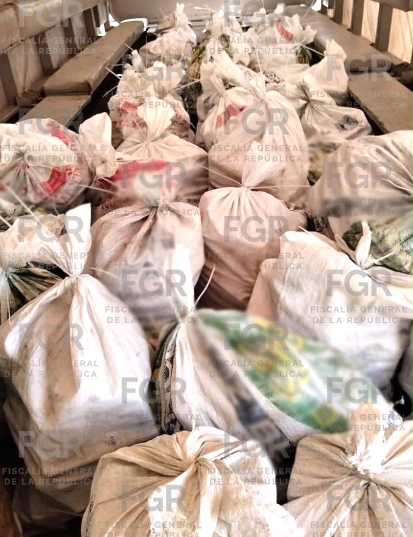 Bultos con cocaína asegurados por la Marina a los sentenciados. Crédito: FGR