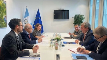 El canciller Carlos Martínez aborda en Bélgica la relación entre Guatemala y la Unión Europea