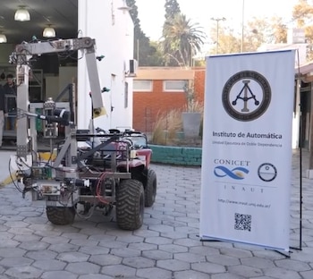 El robot analiza en tiempo real el estado sanitario de cada hoja a través de inteligencia artificial INAUT (CONICET – UNSJ)