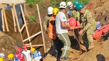 Ministerio de Trabajo de El Salvador exigirá indemnización para familia de obrero que murió soterrado