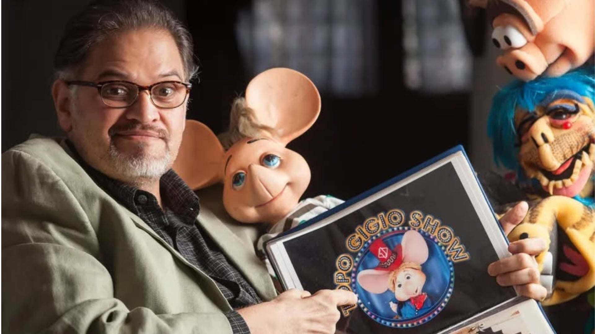 Garzón es la voz oficial del entrañable Topo Gigio. Además destaca como un artista con una trayectoria amplia ligada al mundo de los títeres, la televisión y el doblaje latinoamericano. (Instagram/ jorgeortin.actor)