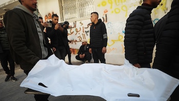 Dos palestinos muertos en ataques