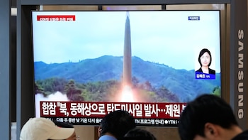 Tras la tensión con Corea del Sur por las minas fronterizas, el régimen de Kim Jong-un lanzó un misil balístico al mar de Japón