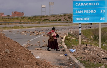 El director del departamento de Tránsito de Oruro pidió precaución al volante (AP Foto/Juan Karita)