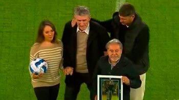 El emotivo homenaje de Liga