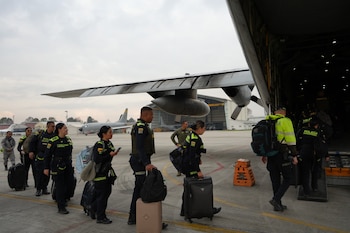 Aeronaves Boeing 737-700, C-40 y C-130 Hércules participan en la operación aérea hacia regiones estratégicas como Barranquilla, Cali y Cúcuta - crédito prensa FAC