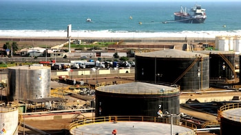 Octubre sin milagros: Petroperú mejora resultados, pero podría perder sus principales activos, alertan gremios
