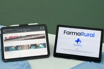 FarmaRural pretende mostrar a los usuarios qué farmacias cercanas tienen un medicamento disponible, con el objetivo de evitar desplazamientos innecesarios y facilitar el acceso a tratamientos. Crédito: Anel Kenjekeeva / UCR