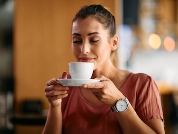 Si bien el café puede