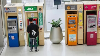 La historia de los cajeros automáticos revela por qué la IA podría transformar y no eliminar empleos