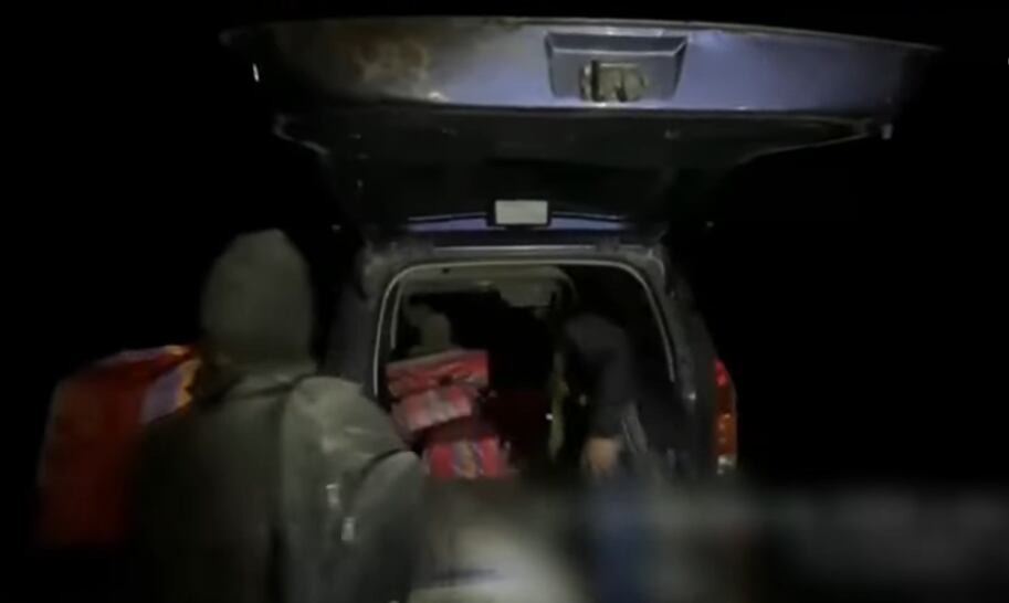 Decomisan más de 400 kilos de marihuana que era transportada en una combi - TV Peru